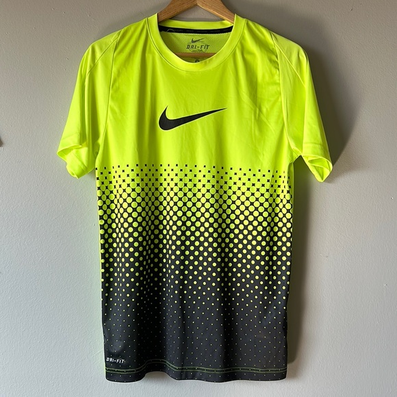 NIKE - SHIRT - Picture 1 of 3